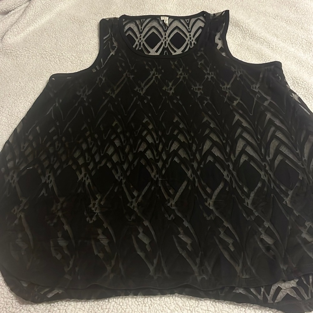Ladies cover tank, Studio Y, Size Large, black